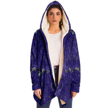 Load image into Gallery viewer, Fleece hooded cloak open front
