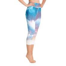 Load image into Gallery viewer, After The Storm Yoga Capri Leggings